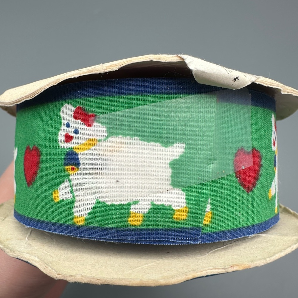 VTG Offray Cotton Blend Ribbon Lambs & Hearts for Easter, Spring, Baby Crafts - Picture 3 of 10